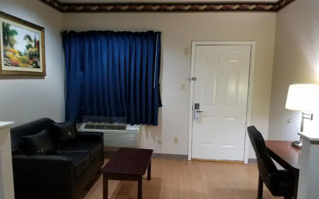 photo 5 of Scott Inn Suites - Downtown Houston