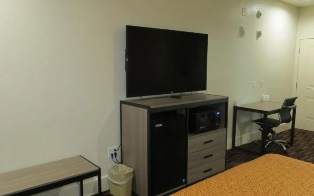 photo 2 of Scottish Inns & Suites Fry Road