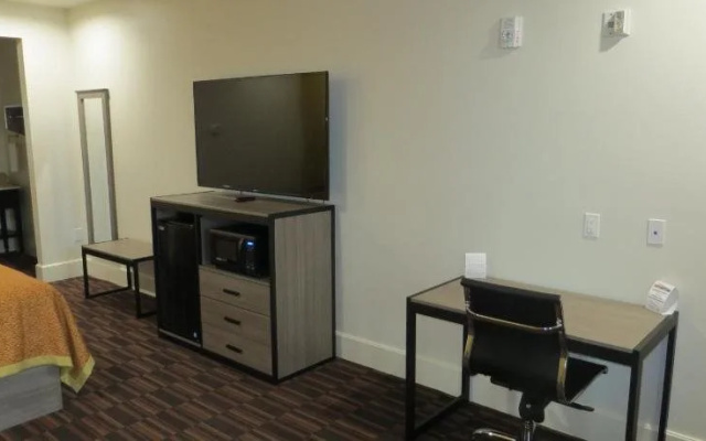 photo 4 of Scottish Inns & Suites Fry Road