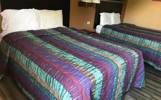 photo 3 of Econo Lodge Allentown North