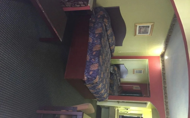 photo 3 of Scottish Inns & Suites Eastex Fwy.