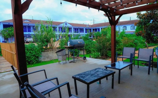 photo 4 of Scottish Inn And Suites Houston-Jones Road