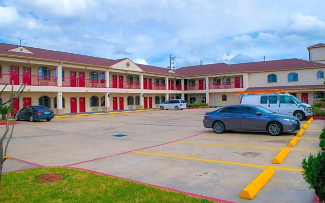photo 5 of Scottish Inn And Suites Houston-Jones Road