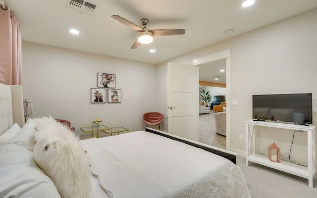 photo 5 of Pool, Hot Tub: Family-friendly Scottsdale Home!