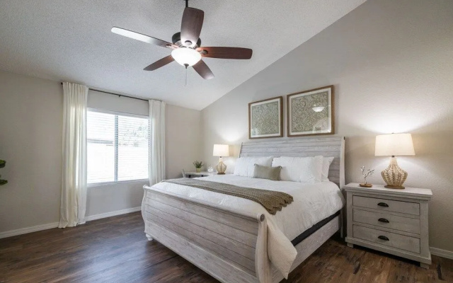 photo 2 of Scottsdale Friess 4 Bedroom Home by RedAwning