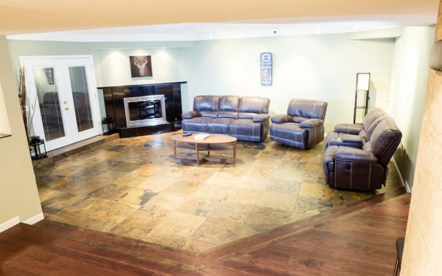 photo 2 of Scottsdale Luxury Home (2BR)