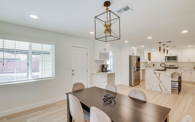 photo 5 of 3 Mi to Old Town: Home w/ Game Room in Scottsdale!