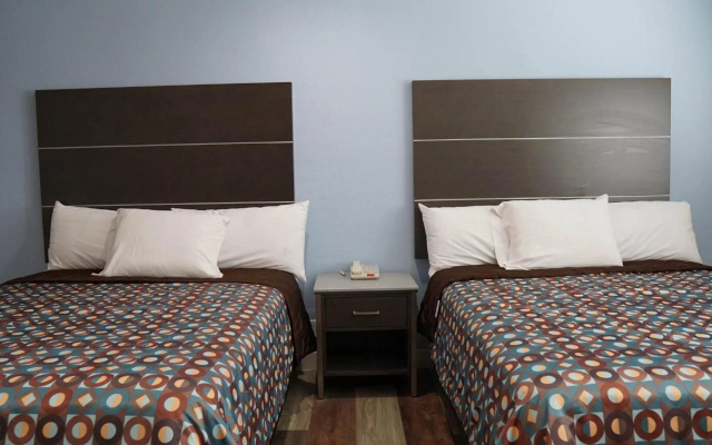 photo 5 of Sea Breeze Inn - LAX Airport, Los Angeles