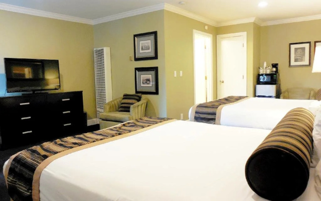 photo 3 of Sea Breeze Inn And Cottages