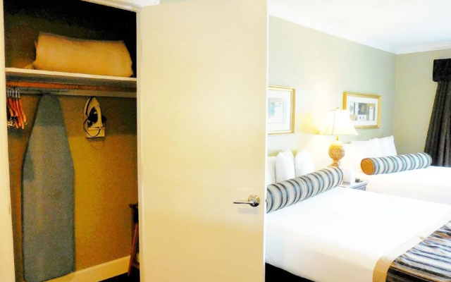 photo 4 of Sea Breeze Inn And Cottages