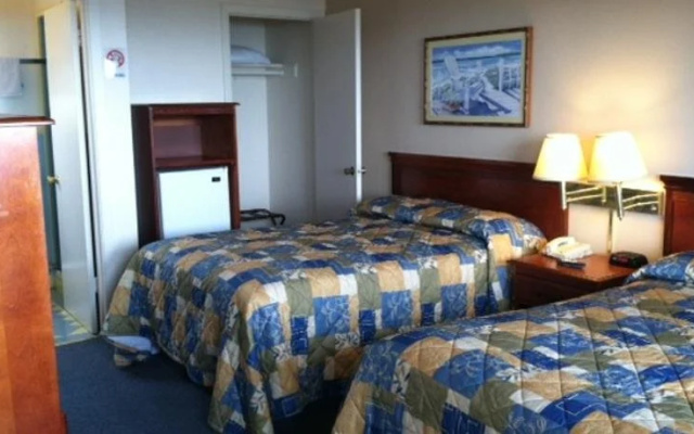 photo 4 of Sea Breeze Motel