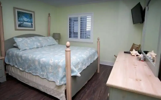 photo 3 of Sea Cabin by Elliott Beach Rentals