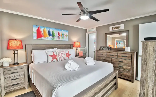 photo 4 of Sea Esta At Sunvillas 2 Bedroom Condo by Redawning
