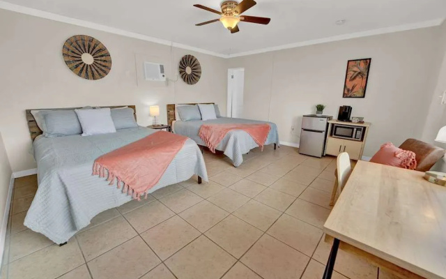 photo 3 of Sea Foam Suites
