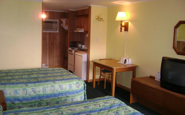 photo 4 of Sea Hawk Motel