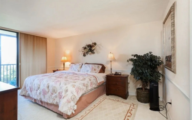 photo 2 of Sea Isles 2d-1 - MO 2 Bedrooms 2 Bathrooms Condo