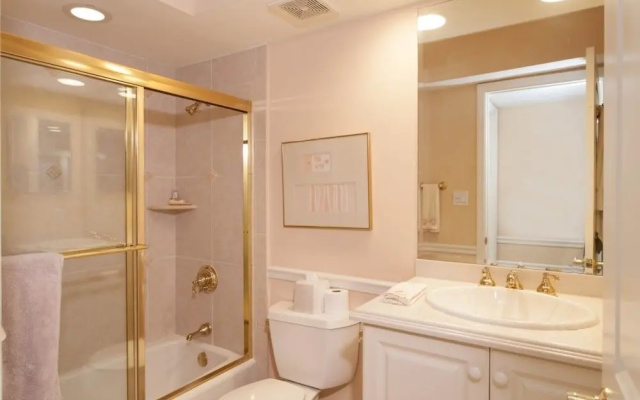 photo 5 of Sea Isles 2d-1 - MO 2 Bedrooms 2 Bathrooms Condo