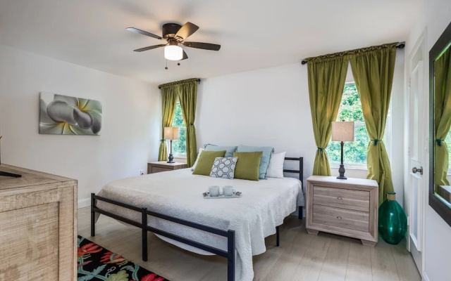photo 5 of Sea La Vie Villa With Tropical Views