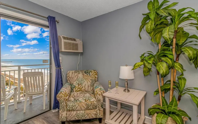 photo 2 of Sea Mist 51408