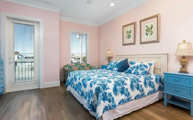 photo 3 of Sea Monster East by Meyer Vacation Rentals