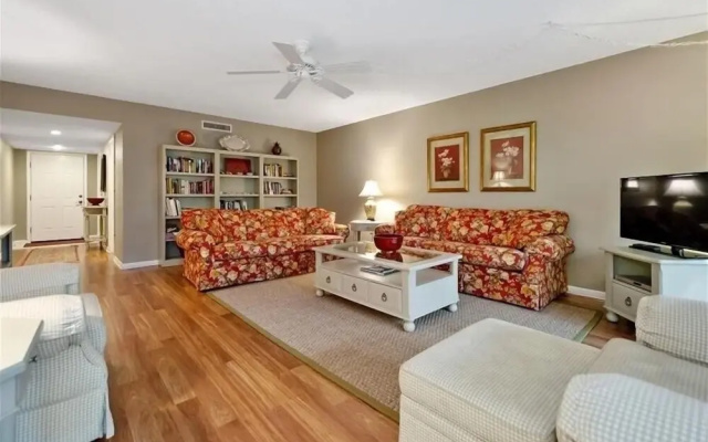 photo 5 of Sea Oats 123 2 Bedroom Condo by RedAwning