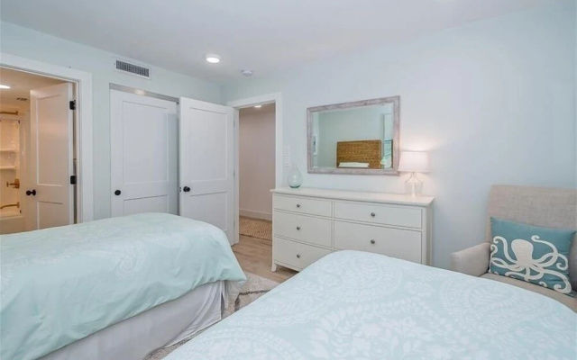 photo 5 of Sea Oats 143 2 Bedroom Condo by RedAwning