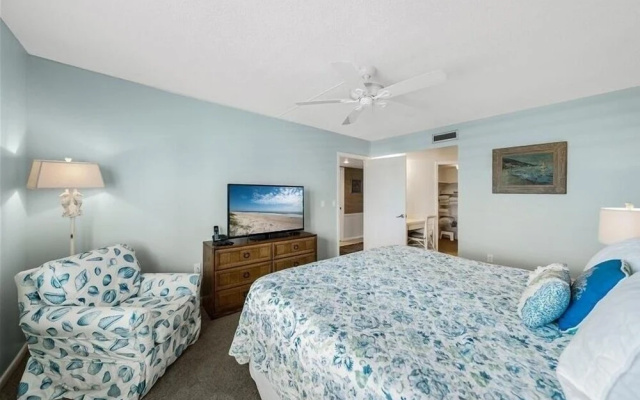 photo 3 of Sea Oats 335 2 Bedroom Condo by RedAwning