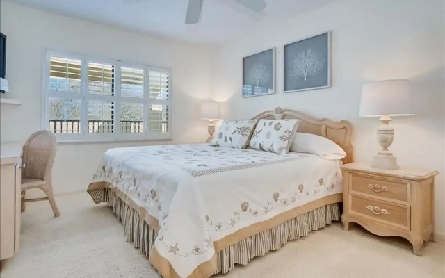 photo 2 of Sea Oats 336 2 Bedroom Condo by RedAwning