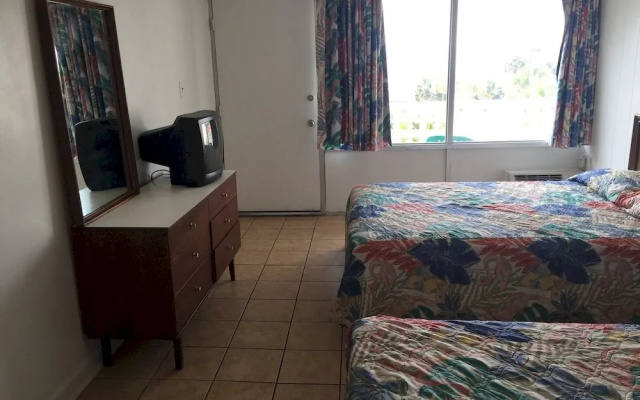 photo 2 of Sea Park Motel