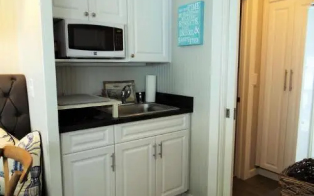 photo 2 of Sea Rocket 11 One-bedroom Apartment