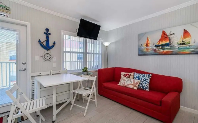 photo 3 of Sea Rocket 18 - Studio Condo