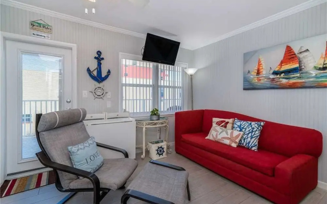 photo 4 of Sea Rocket 18 - Studio Condo