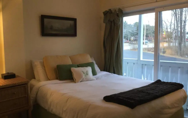 photo 4 of The Beach Rose Inn