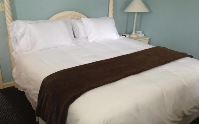 photo 4 of Sea Rose Suites