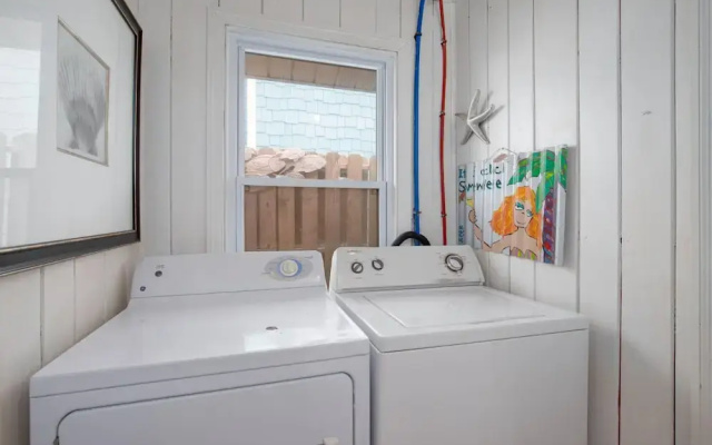 photo 2 of Sea Shack By Blueswell