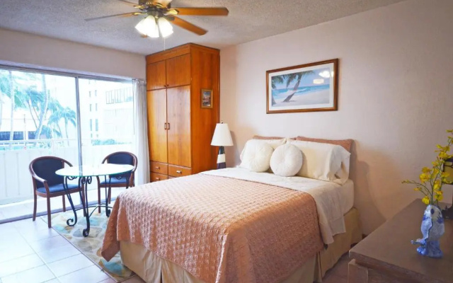 photo 3 of Sea Shore 41 Private Studio in Waikiki, 1 Block to Beach