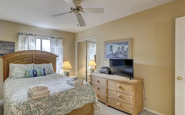 photo 5 of Sea Spray 1 by RedAwning