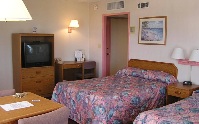 photo 2 of Sea Spray Inn & Beach Resort