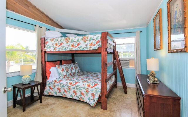 photo 4 of Sea Steps Suites