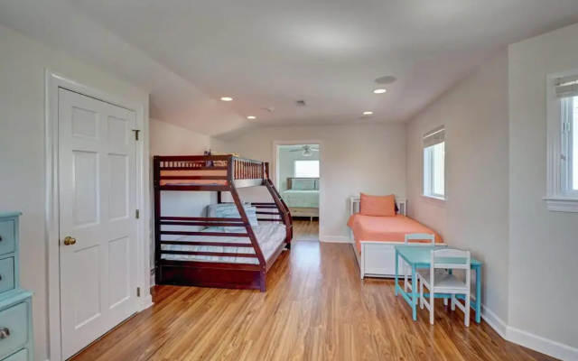 photo 4 of Sea Tranquility by Sea Scape Properties