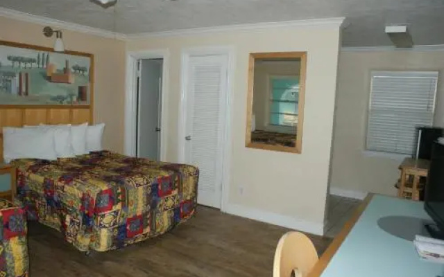 photo 5 of Sea Vista Resort And Tiki Bar