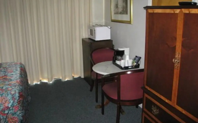 photo 3 of Sea Whale Motel