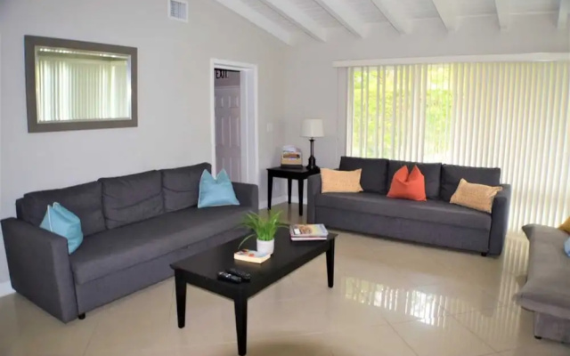 photo 5 of Seabreeze 3 Bedroom Home
