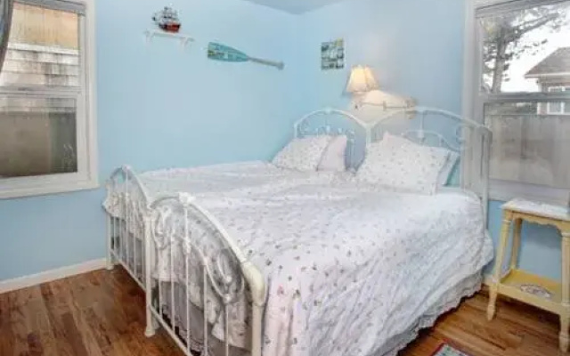 photo 3 of Seabreeze Cottage