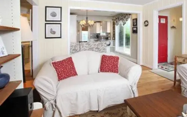 photo 4 of Seabreeze Cottage