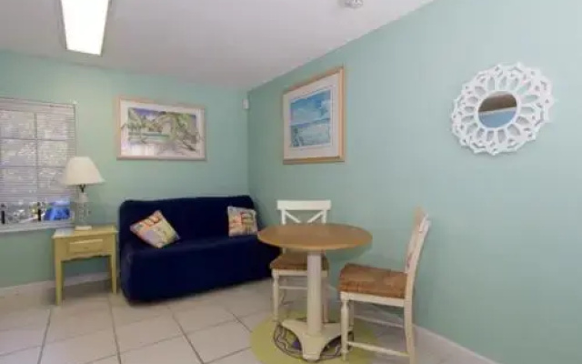 photo 3 of Seabreeze Cottage by RedAwning