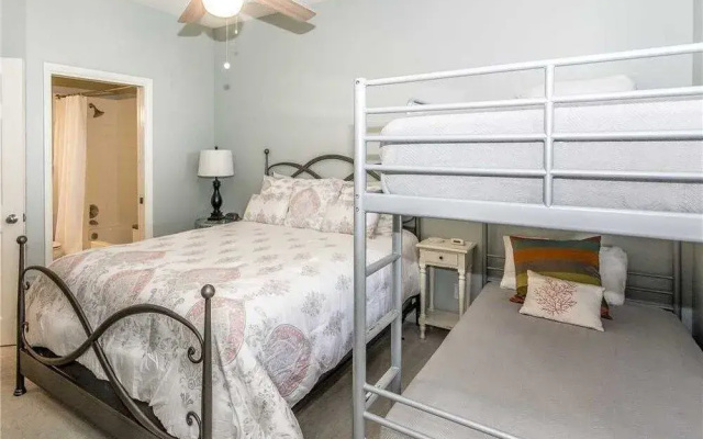 photo 4 of Seachase 504E - 3 Br condo by RedAwning