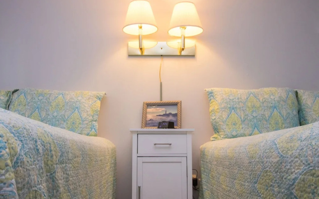 photo 5 of Seacoast Motel