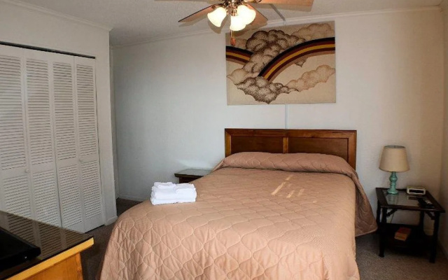photo 2 of Seafarer 106 by Seaside Vacations