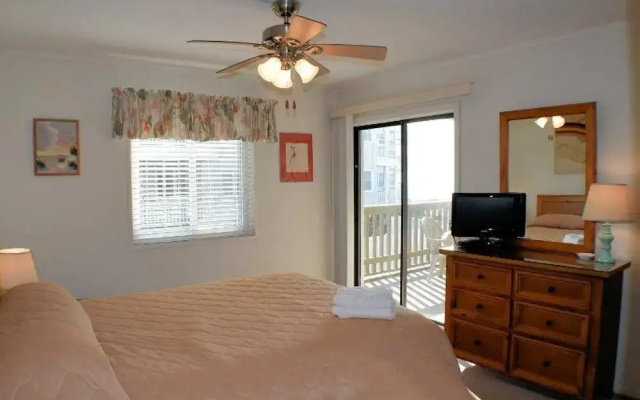 photo 3 of Seafarer 106 by Seaside Vacations